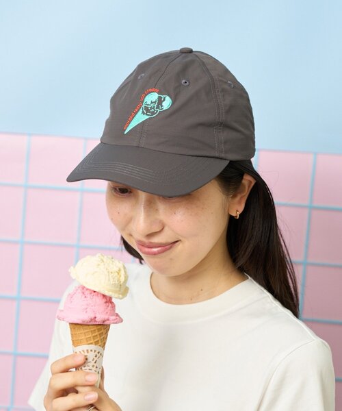 BIRTHDAY BAR(バースデイバー)の「B-DAYアイスクリーム 冷感キャップ(キャップ・レディース・ベージュ/ブラック・0)」の2枚目の写真