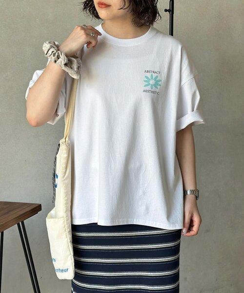 CPCM(シーピーシーエム)の「フラワープリントT(Tシャツ/カットソー・メンズ・ホワイト系その他/ホワイト系その他2/ホワイト・MEDIUM/LARGE)」の6枚目の写真