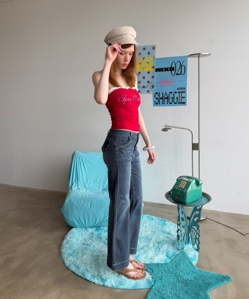 SHAGGIE(シャギー)の「【取り外し可能アジャスター付き】ラインストーンロゴフリルキャミソール(キャミソール・レディース・ホワイト/ライトブルー/ブラック/レッド・FREE)」の11枚目の写真