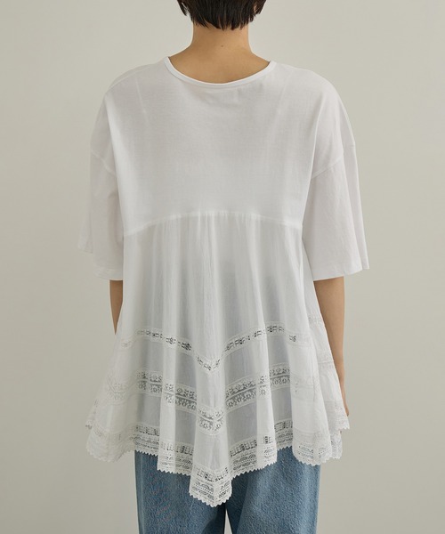 SALON adam et rope'(サロン アダム エ ロペ)の「【AAYUSHI(アユーシ)】バックスカーフハーフスリーブトップス(Tシャツ/カットソー・レディース・ホワイト/ブラック・FREE)」の16枚目の写真