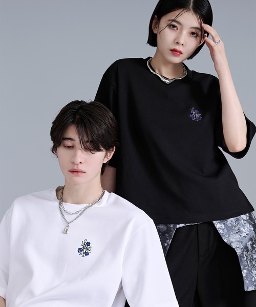Ellno Loset(エルノロゼット)の「ロゴ刺繍ポンチTシャツ(Tシャツ/カットソー・メンズ・オフホワイト/ブラック・SMALL/MEDIUM/LARGE)」の20枚目の写真