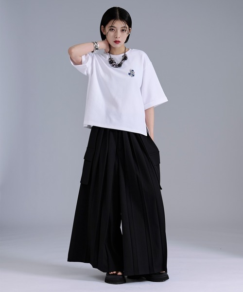 Ellno Loset(エルノロゼット)の「ロゴ刺繍ポンチTシャツ(Tシャツ/カットソー・メンズ・オフホワイト/ブラック・SMALL/MEDIUM/LARGE)」の8枚目の写真
