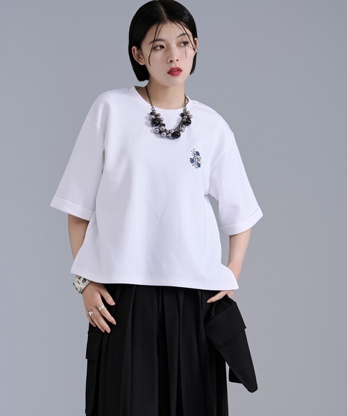 Ellno Loset(エルノロゼット)の「ロゴ刺繍ポンチTシャツ(Tシャツ/カットソー・メンズ・オフホワイト/ブラック・SMALL/MEDIUM/LARGE)」の4枚目の写真