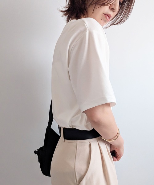 styiro（スタイロ）の「【ユニセックス】ヴィンテージ風 フォトプリント オーバーサイズTシャツ 半袖 ロゴT（Tシャツ/カットソー・レディース・ブラック/ホワイト・M/L）」の6枚目の写真