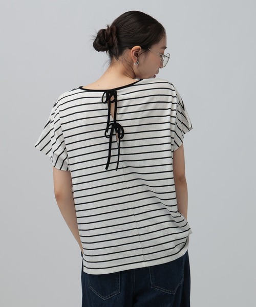 LEPSIM(レプシィム)の「バックベロアリボンフレンチスリーブ 885513(Tシャツ/カットソー・レディース・オフホワイト/ブラック/ホワイト×ブラック・FREE)」の2枚目の写真