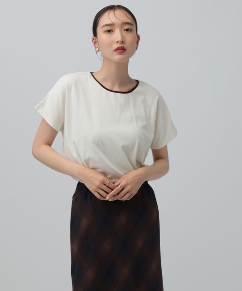 LEPSIM(レプシィム)の「バックベロアリボンフレンチスリーブ 885513(Tシャツ/カットソー・レディース・オフホワイト/ブラック/ホワイト×ブラック・FREE)」の4枚目の写真