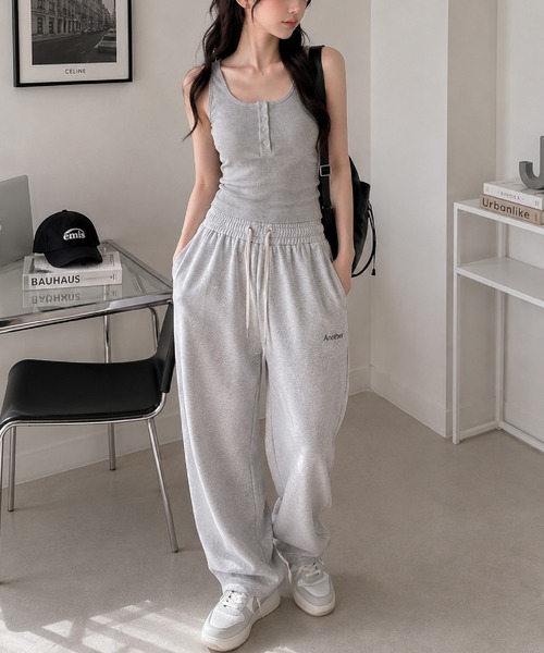 HALEY PESCA(ヘーリーペスカ)の「HALEY PESCA/フロントボタンヘンリーネックリブタンクトップ(タンクトップ・レディース・グレー/ブラウン/ブラック/ホワイト・FREE)」の6枚目の写真