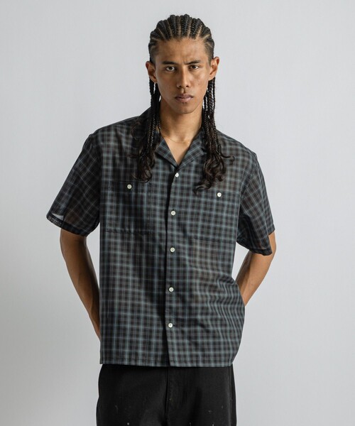 Saturdays NYC(サタデーズ ニューヨークシティ )の「Hester Tartan Check SS Shirt(シャツ/ブラウス・メンズ・ネイビー/ベージュ・S/M/L)」の2枚目の写真