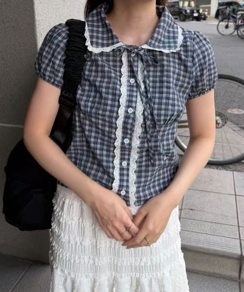 mebole(メボレ)の「check round collar blouse(シャツ/ブラウス・レディース・ネイビー/ホワイト/ブルー・FREE)」の1枚目の写真