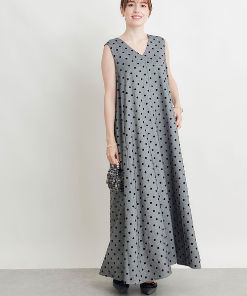 PICCIN PERLA(ピッチンペルラ)の「ラメ織フロッキードットジャンパースカート(ジャンパースカート・レディース・ブラック/グレー・M)」の10枚目の写真