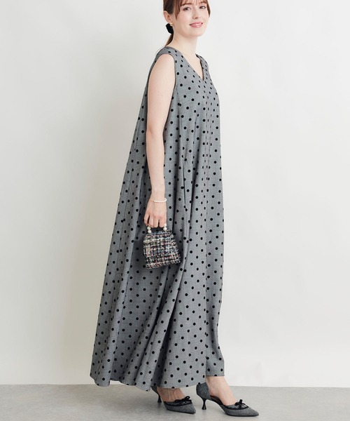 PICCIN PERLA(ピッチンペルラ)の「ラメ織フロッキードットジャンパースカート(ジャンパースカート・レディース・ブラック/グレー・M)」の13枚目の写真