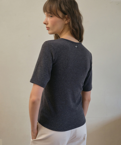 OURNOSTALGIA(アワー ノスタルジア)の「Angora half sleeve t-shirt_Charcoal(O25-TP16)(Tシャツ/カットソー・レディース・チャコール・FREE)」の3枚目の写真