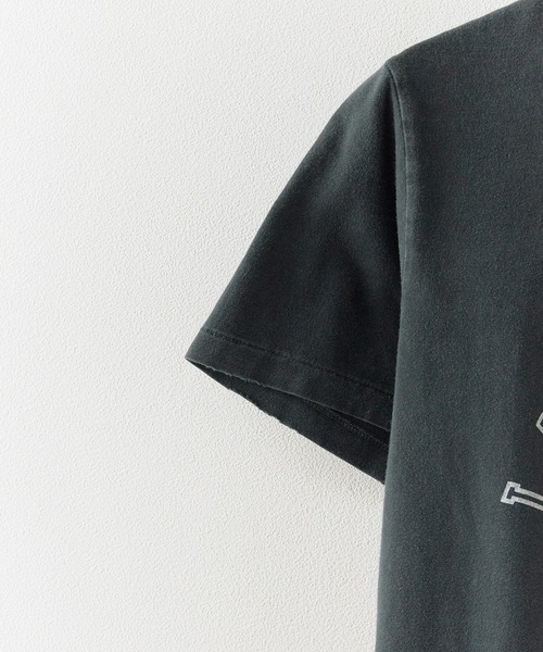 REMI RELIEF(レミレリーフ)の「REMI RELIEF/SP加工T(LAUREL VILLE) / RN31393204 夏服(Tシャツ/カットソー・メンズ・ブラック/ホワイト・M/L)」の6枚目の写真