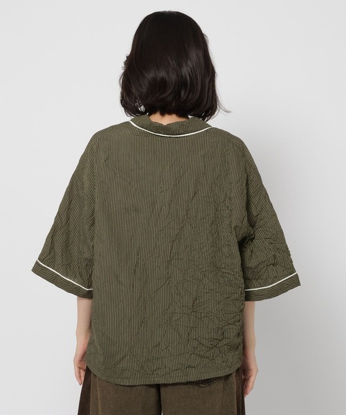 niko and...(ニコアンド)の「ワッシャーストライプシャツ(シャツ/ブラウス・レディース・ライトブルー/ブラウン・LARGE/MEDIUM)」の6枚目の写真