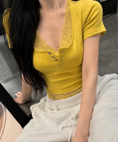 Miniministore(ミニミニストア)の「ヘンリーネックTシャツ レースレイヤード(Tシャツ/カットソー・レディース・ベージュ/ブラック/ライトブルー/ホワイト/イエロー・FREE)」の16枚目の写真