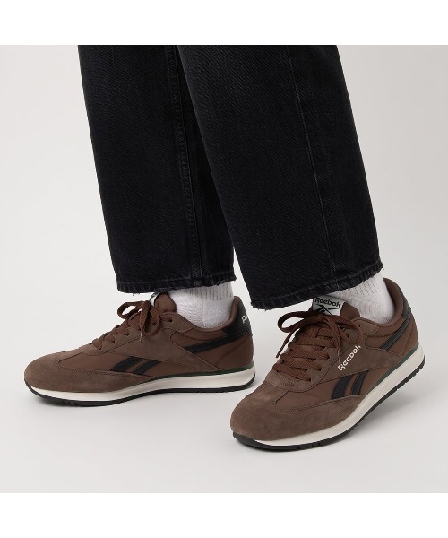 Reebok（リーボック）の「ワールド 70 / WORLD 70（スニーカー・メンズ・ブラウン/グレー・23.5cm/24.5cm/24.0cm/25.0cm/25.5cm/26.0cm/27.0cm/27.5cm/28.5cm/26.5cm/28.0cm）」の3枚目の写真