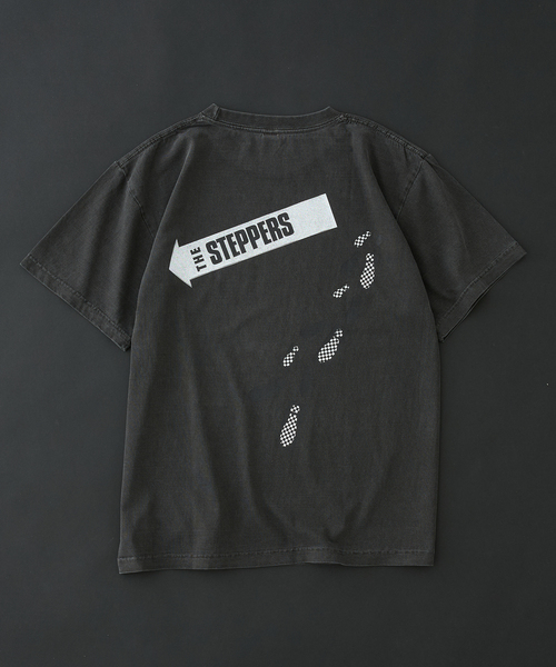 EDIFICE(エディフィス)の「Yoshiyuki Shimazu 別注 FADE プリント Tシャツ(Tシャツ/カットソー・メンズ・ブラック/チャコールグレー・MEDIUM/LARGE)」の1枚目の写真