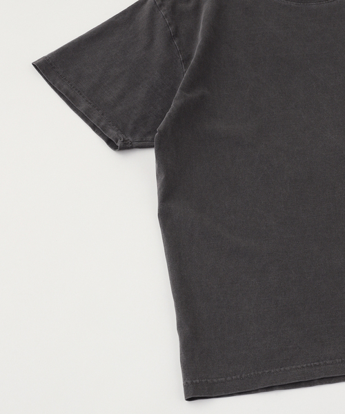 EDIFICE(エディフィス)の「Yoshiyuki Shimazu 別注 FADE プリント Tシャツ(Tシャツ/カットソー・メンズ・ブラック/チャコールグレー・MEDIUM/LARGE)」の9枚目の写真