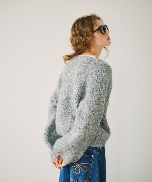 full/fill.（フルフィル）の「mix yarn v neck knit / ミックスヤーンVネックニット（ニット/セーター・レディース・パープル/グレー・FREE）」の7枚目の写真