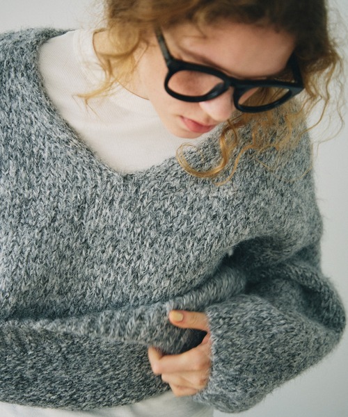 full/fill.（フルフィル）の「mix yarn v neck knit / ミックスヤーンVネックニット（ニット/セーター・レディース・パープル/グレー・FREE）」の10枚目の写真