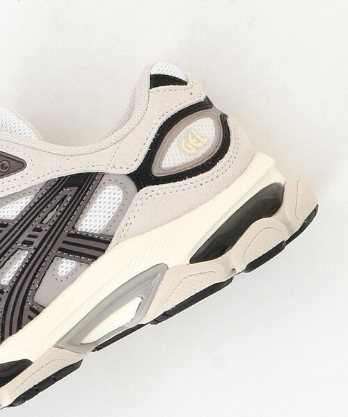 ASICS(アシックス)の「<asics>GEL-NYC 2.0 104 スニーカー(スニーカー・レディース・オフホワイト・25.5cm/25cm/23cm/23.5cm/22.5cm/24cm/24.5cm)」の9枚目の写真