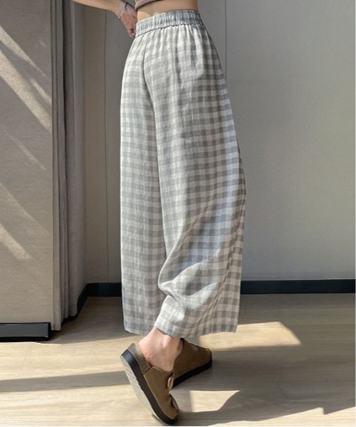 &soiree(アンドソワレ)の「ウエストフリルデザインギンガムチェックイージーカーブパンツ(その他パンツ・レディース・ピンク/グレー/イエロー・SMALL/X-SMALL/MEDIUM/X-LARGE/LARGE)」の5枚目の写真