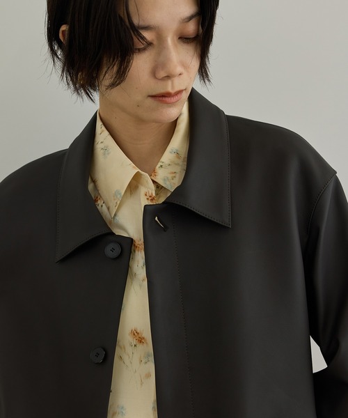 SALON adam et rope'(サロン アダム エ ロペ)の「ラムレザーカバーオール / セットアップ対応(カバーオール・レディース・ベージュ/ダークブラウン・FREE)」の10枚目の写真