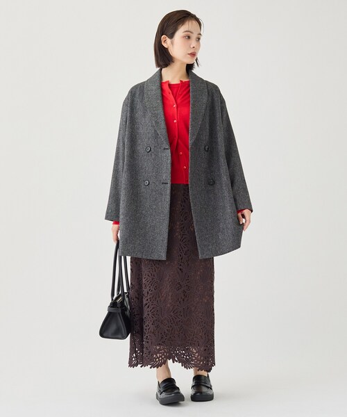 INDIVI（インディヴィ）の「【顔まわりスッキリ】ショールカラー ミドル丈コート（チェスターコート・レディース・ブラック系その他4/ナチュラル・36/38/40/05/13/19/15 ）」の10枚目の写真