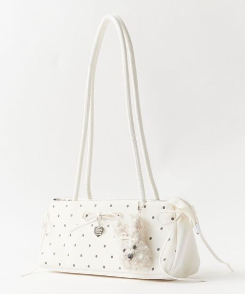 Chick(チック)の「Dot Ribbon Square Shoulder Bag with Charm / チャーム付き ドット柄 リボン スクエア ショルダーバッグ 横長 ガーリー フェミニン レディース 2026年 夏 夏服(ショルダーバッグ・レディース・レッド/ブラック/ホワイト・FREE)」の12枚目の写真