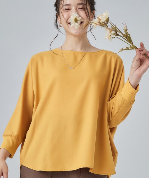 SHOO・LA・RUE(シューラルー)の「【着丈選べる/洗濯後しわになりにくい】インせず着られる ドルマンブラウス(シャツ/ブラウス・レディース・チャコール/イエロー/ボルドー/ブルー系その他/ダークブラウン系6/ダークブラウン系2/ブラック系6/ホワイト系9/ホワイト系5/ブルー系その他7/ブラック/チャコールグレー/ワイン系2/イエロー系6/ベージュ系6/ベージュ系1・00)」の13枚目の写真