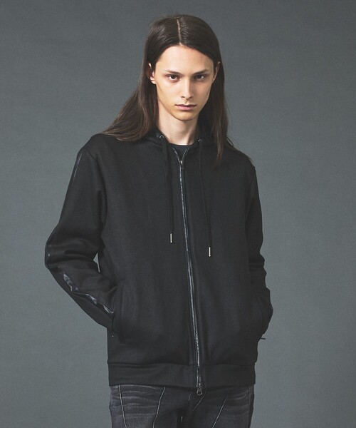 5351 POUR LES HOMMES(ゴーサンゴーイチプールオム)の「【セットアップ対応】エンボス ストレッチ スウェード ジップ フーディー(パーカー・メンズ・チャコールグレー/ブラック・50/48/46/44)」の2枚目の写真
