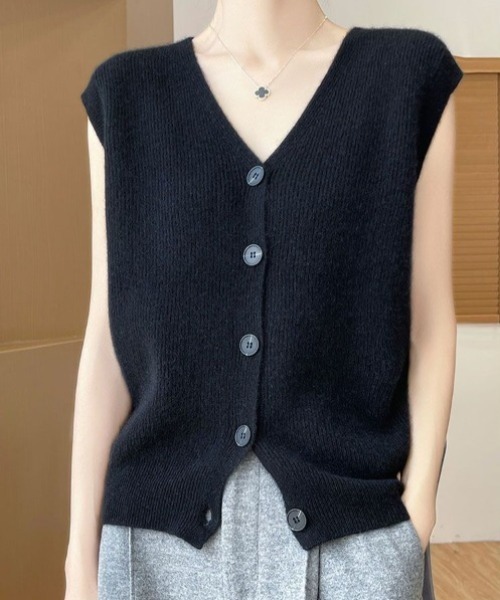 yuue' ( wear )(ユーイ)の「フロントボタンVネックニットベスト(ベスト・レディース・グレー/ブラック・FREE)」の14枚目の写真