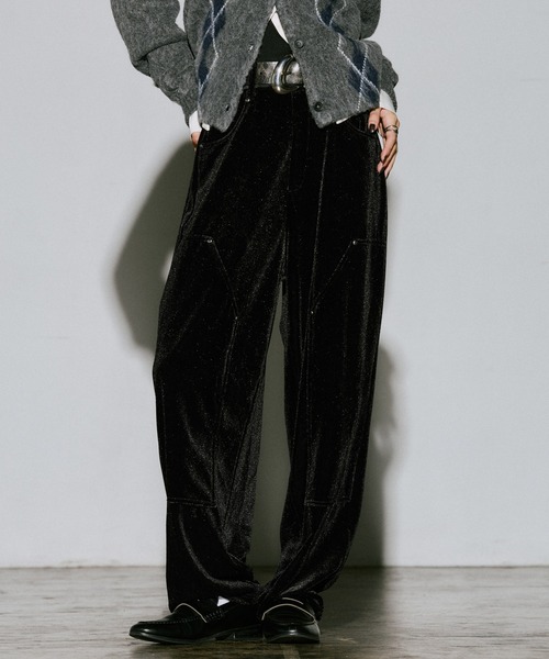 PAGEBOY(ページボーイ)の「ダブルニーベロアパンツ(その他パンツ・レディース・ブラック/レオパード/ネイビー・SMALL/MEDIUM)」の2枚目の写真