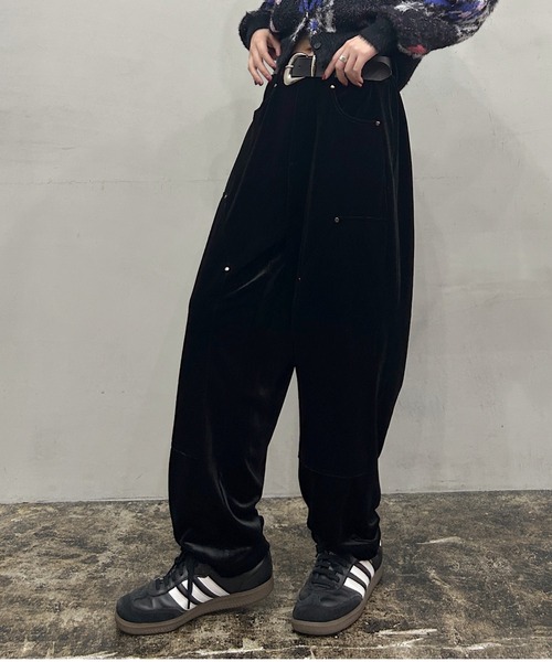 PAGEBOY(ページボーイ)の「ダブルニーベロアパンツ(その他パンツ・レディース・ブラック/レオパード/ネイビー・SMALL/MEDIUM)」の5枚目の写真