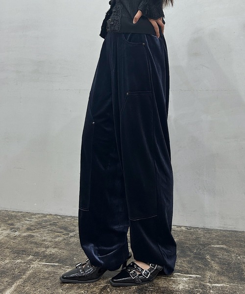 PAGEBOY(ページボーイ)の「ダブルニーベロアパンツ(その他パンツ・レディース・ブラック/レオパード/ネイビー・SMALL/MEDIUM)」の7枚目の写真