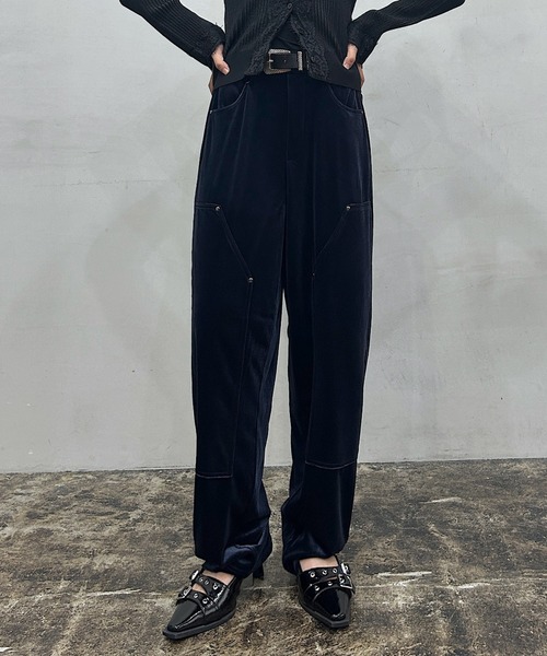 PAGEBOY(ページボーイ)の「ダブルニーベロアパンツ(その他パンツ・レディース・ブラック/レオパード/ネイビー・SMALL/MEDIUM)」の6枚目の写真