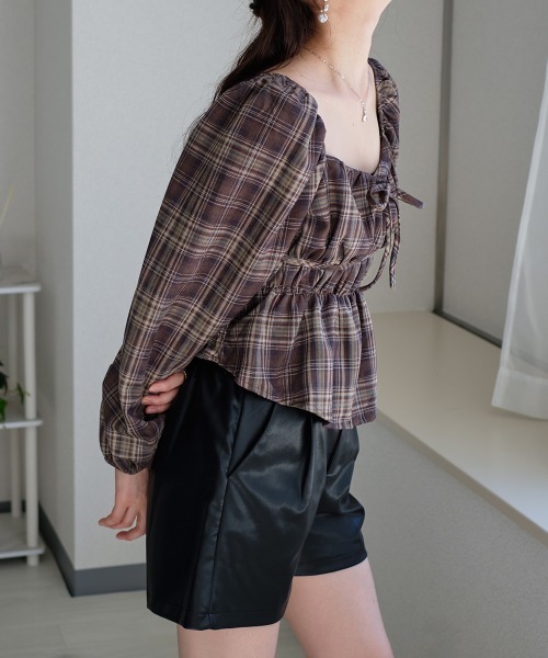 Rejoule（リジュール）の「チェック柄 フロントリボンシャーリングブラウス（シャツ/ブラウス・レディース・レッド/ベージュ/ブラウン・FREE）」の7枚目の写真