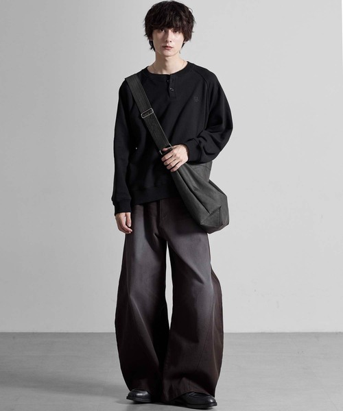 RUUBON(ルーボン)の「【RUUBON】henley neck logo sweat / ヘンリーネックロゴスウェット(スウェット・メンズ・ブラック/ライトグレー・L/M/S)」の18枚目の写真