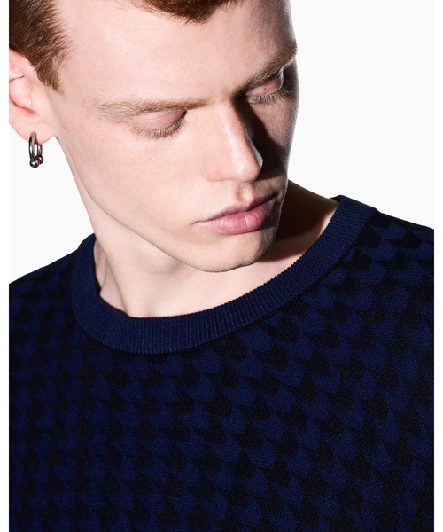 ARMANI EXCHANGE(アルマーニエクスチェンジ)の「【A|X アルマーニ エクスチェンジ】ハウンドトゥース ニットプルオーバー(ニット/セーター・メンズ・ダークネイビー/チャコールグレー・LARGE/X-SMALL/X-LARGE/SMALL/MEDIUM)」の11枚目の写真