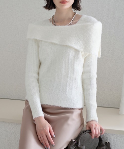 Rejoule(リジュール)の「オフショルデザインモヘアタッチニットトップス(ニット/セーター・レディース・モカ/ホワイト/ブラック/ベージュ・FREE)」の2枚目の写真