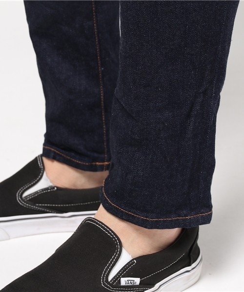 URBAN RESEARCH（アーバンリサーチ）の「URiD SKINNY STRETCH DENIM PT（デニムパンツ・メンズ・ブラック/インディゴブルー・SMALL/LARGE/MEDIUM）」の12枚目の写真