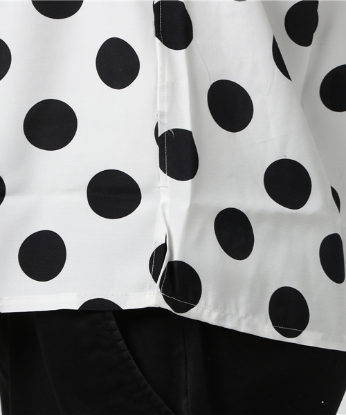 SHIPS JET BLUE（シップスジェットブルー）の「SHIPS JET BLUE: オープンカラー ドットシャツ（シャツ/ブラウス・メンズ・ホワイト/ネイビー・MEDIUM/LARGE）」の7枚目の写真