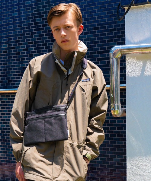 ADAM PATEK（アダムパテック）の「ADAM PATEK/HEATHERED NYLON sacoche（ショルダーバッグ・メンズ・ブラック/グレー/ダークグレー・FREE）」の2枚目の写真