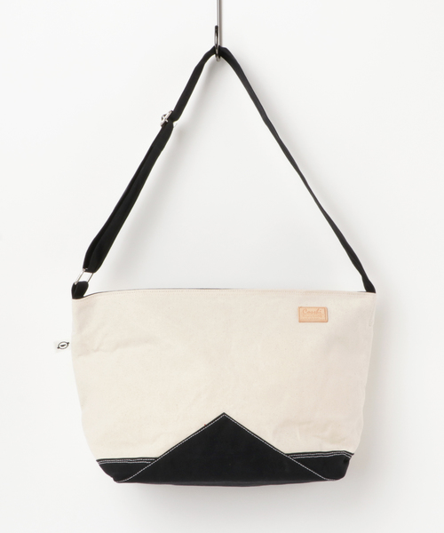 COSSHI（コッシ）の「【Cosshi/コッシ】パラフィン キャンバス 2TONE ショルダーバッグ（ショルダーバッグ・レディース・ブラック/ネイビー/レッド・FREE）」の2枚目の写真