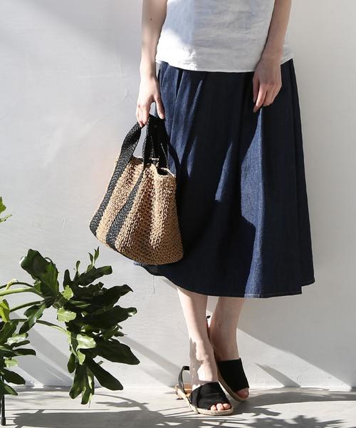 coen（コーエン）の「ライトデニムタックロングスカート（デニムスカート・レディース・ネイビー/コバルトブルー・MEDIUM/LARGE）」の2枚目の写真