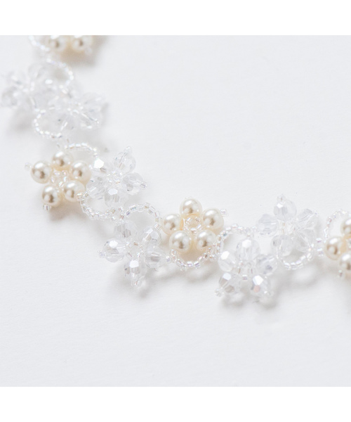 Catherine Cottage(キャサリンコテージ)の「手編みビーズチョーカーネックレス(ネックレス・キッズ・ホワイト系その他2/ホワイト系その他3/ホワイト系その他/ホワイト系その他4・FREE)」の7枚目の写真