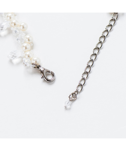 Catherine Cottage(キャサリンコテージ)の「手編みビーズチョーカーネックレス(ネックレス・キッズ・ホワイト系その他2/ホワイト系その他3/ホワイト系その他/ホワイト系その他4・FREE)」の9枚目の写真