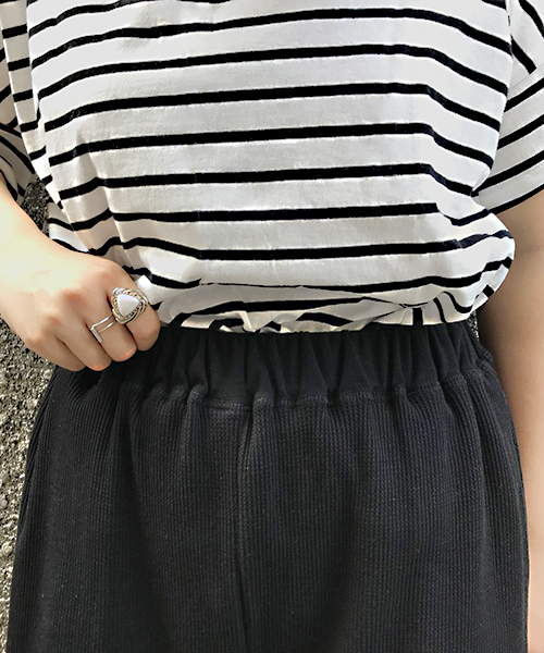 apres jour（アプレジュール）の「サーマルワイドパンツ【ZOZOTOWN限定アイテム】（その他パンツ・レディース・ブラック/ベージュ/グレー・フリー）」の21枚目の写真