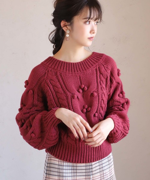 one after another NICE CLAUP（ワンアフターアナザーナイスクラップ）の「【WEB STORE限定】ケーブルポンポンニット（ニット/セーター・レディース・ブラウン/レッド/イエロー/アイボリー・FREE）」の21枚目の写真