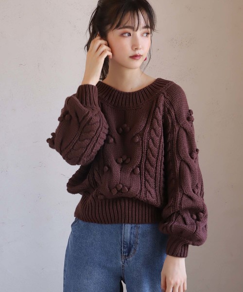 one after another NICE CLAUP（ワンアフターアナザーナイスクラップ）の「【WEB STORE限定】ケーブルポンポンニット（ニット/セーター・レディース・ブラウン/レッド/イエロー/アイボリー・FREE）」の12枚目の写真